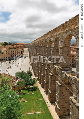 Beautiful, Roman Aqueduct in Segovia Beautiful, Roman Aqueduct in Segovia 61083095