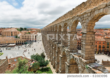 Beautiful, Roman Aqueduct in Segovia Beautiful, Roman Aqueduct in Segovia 61083096
