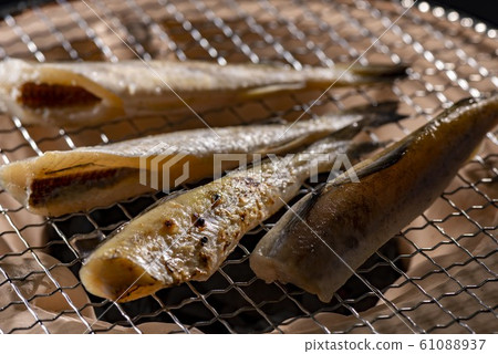 烤魚烤的形象 61088937