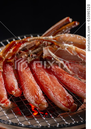 日本美味的三文魚菜餚 日本美味的三文魚菜餚 61090328