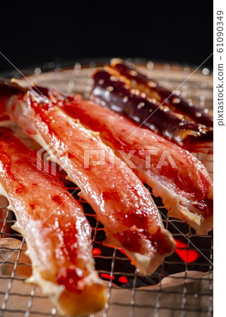 日本美味的三文魚菜餚 61090349