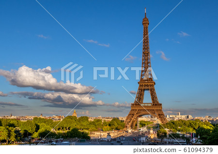 Eiffel Tower in the Sunset Rays of the Sun Eiffel Tower in the Sunset Rays of the Sun 61094379