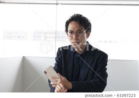 男人 男 男性 61097223
