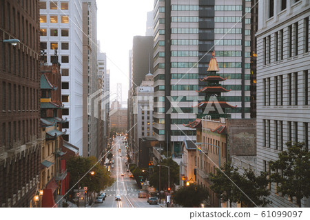 Downtown San Francisco with California Street at sunrise, California, USA Downtown San Francisco with California Street at sunrise, California, USA 61099097