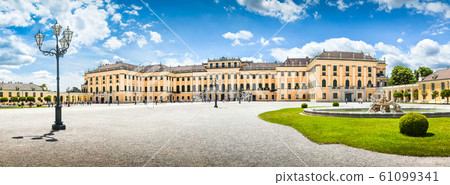 Panoramic view of famous Schonbrunn Palace in Vienna, Austria 61099341