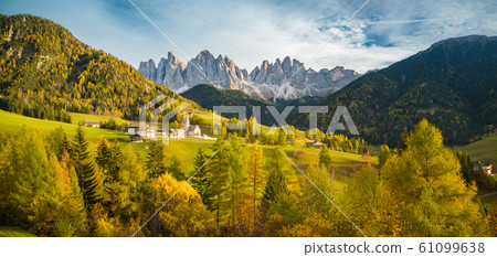 Val di Funes in the Dolomites at sunset, South Tyrol, Italy Val di Funes in the Dolomites at sunset, South Tyrol, Italy 61099638