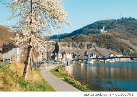 Historic town of Bernkastel-Kues with Mosel river, Rheinland-Pfalz, Germany 61102701