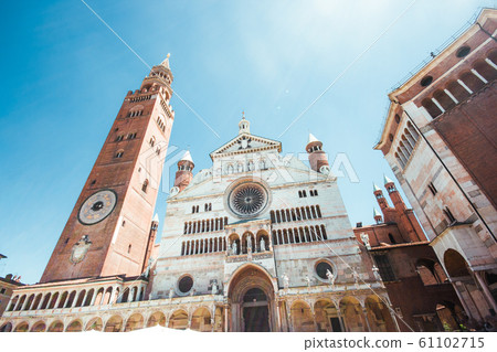 Cathedral of Cremona with bell tower, Lombardy, Italy Cathedral of Cremona with bell tower, Lombardy, Italy 61102715