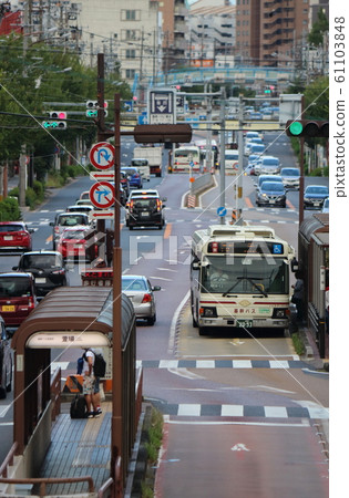 Mysterious bus lane in Nagoya 61103848