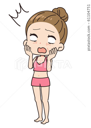 粗糙的皮膚充滿全身的景色震驚的女人的斜視圖 61104751