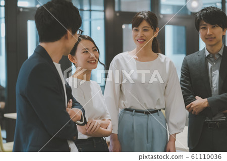 Workplace Communication 61110036