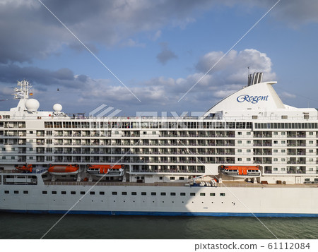 Luxury cruise ship Seven Seas Voyager at Barcelona 61112084