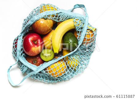 Mesh shopping bag with fruits 61115887