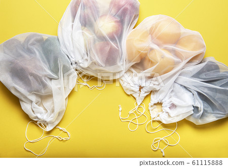 Eco shopping bags with fruits 61115888