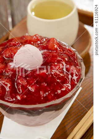 Delicious strawberries. Delicious strawberries. 61116924