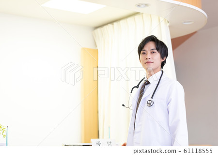 Medical doctor portrait Medical doctor portrait 61118555