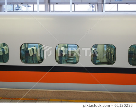 台灣高鐵左站 61120253