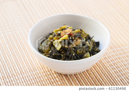 Stir-fried vegetables with oil Stir-fried vegetables with oil 61130498