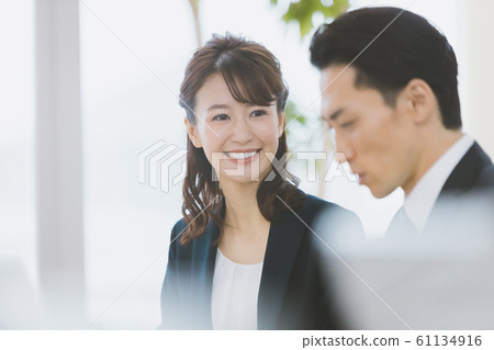 man and woman, business, business woman 61134916