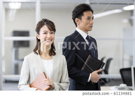 男人和女人 男女 商業 61134981