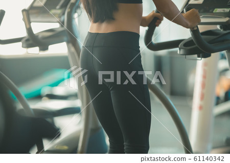 健身房 體育館 女生 61140342