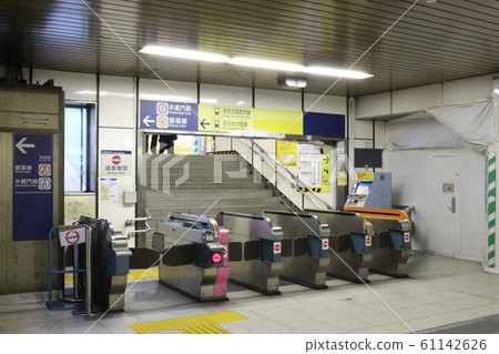 澀谷站前出口檢票口 61142626