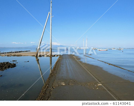 Nagabeta Sea Floor Road in Uto City, Kumamoto Prefecture 61143041