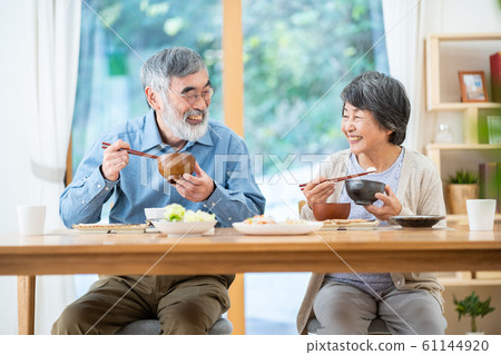 Senior, couple, grandmother Senior, couple, grandmother 61144920