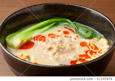White sesame tongue 61145979