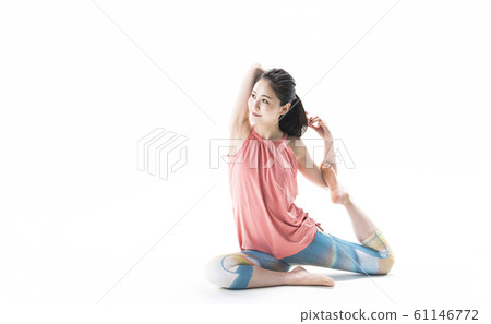 Young lady yoga Young lady yoga 61146772