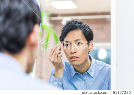 Men's beauty makeup Men's beauty makeup 61157280