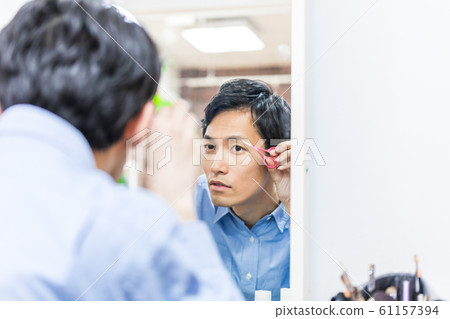 Men's beauty makeup Men's beauty makeup 61157394