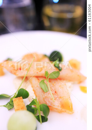 Business class meals, marinated fish Business class meals, marinated fish 61163004