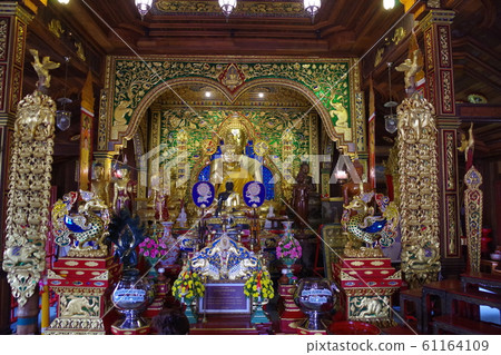 Buddhist temple in Chiang Rai, Thailand 61164109