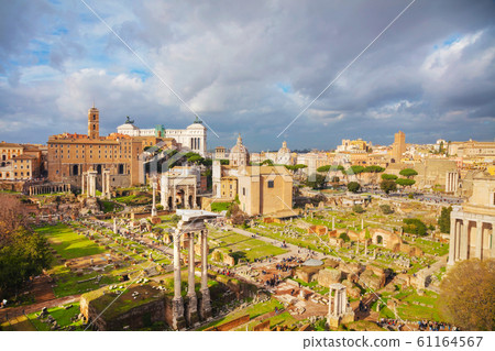 Roman forum ruins on a cloudy day Roman forum ruins on a cloudy day 61164567