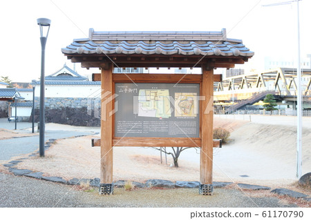 ■ Kofu Castle ■ Yamate Gomon Information Board ■ Maizuru Castle Park ■ Sunny ■ Yamanashi ■ Winter ■ Kofu Castle ■ Yamate Gomon Information Board ■ Maizuru Castle Park ■ Sunny ■ Yamanashi ■ Winter 61170790