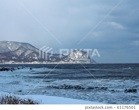 Winter sea / Hokkaido From Kodaira-cho to Shakotan 61176501