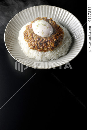 Hot keema curry 61178554