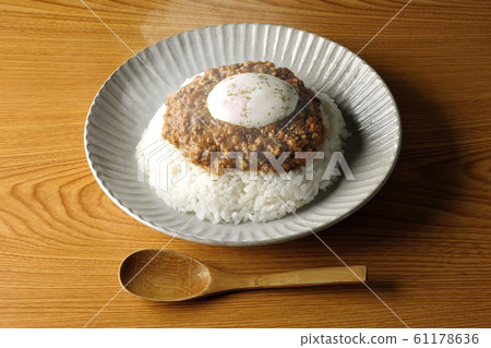 Hot hot curry curry 61178636