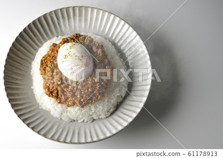 熱咖哩咖哩熱球 61178913