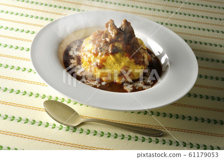 Omurice beef stew 61179053