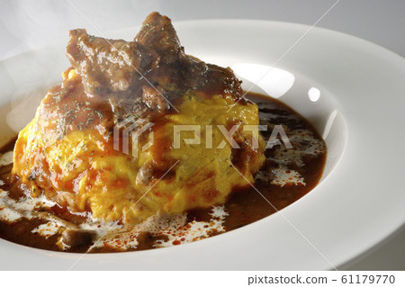 Omurice beef stew 61179770