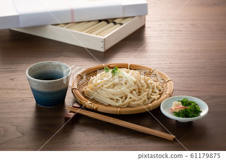 Udon image 61179875