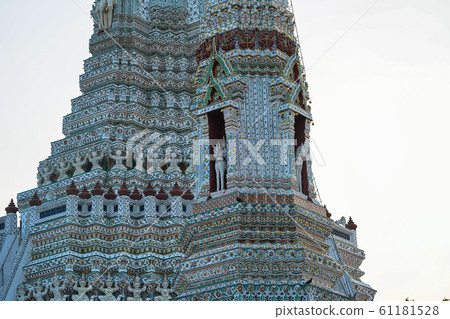 close up on the top of pagoda wat Arun close up on the top of pagoda wat Arun 61181528