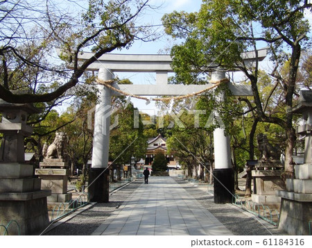 Minatogawa Shrine 61184316