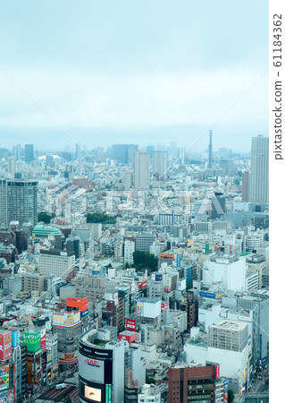 Urban Scene 61184362