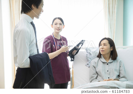 Business Job Nurse Doctor Doctor Woman Male Couple Visit Hospital Hospital Room Parents and Children 61184783
