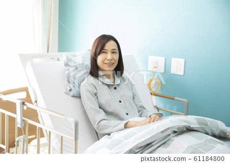 Female hospitalization patient patient room private room fine Female hospitalization patient patient room private room fine 61184800