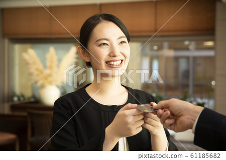 Hotel reception Payment Credit card Card payment 61185682