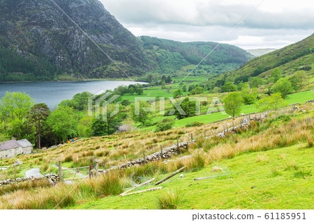 Beautiful mountains in Wales Beautiful mountains in Wales 61185951